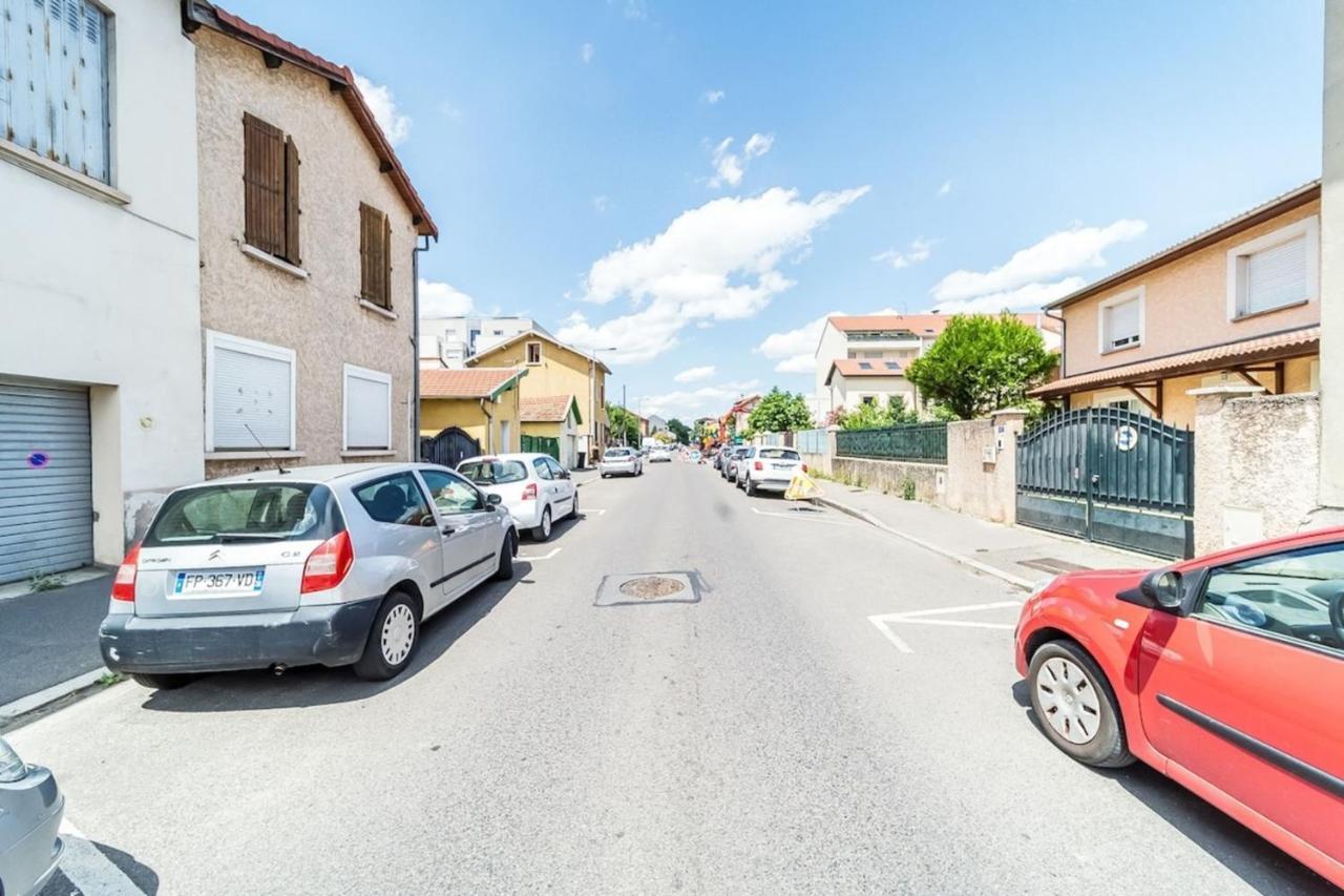 Le Pelisson 6 People Functional Gratte Ciel Apartman Villeurbanne Kültér fotó